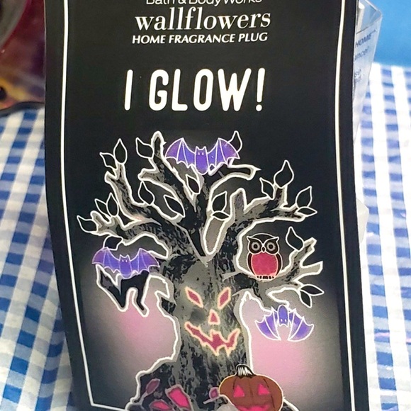 Bath & Body Works Monster Tree Wallflower Plug In - Picture 5 of 5